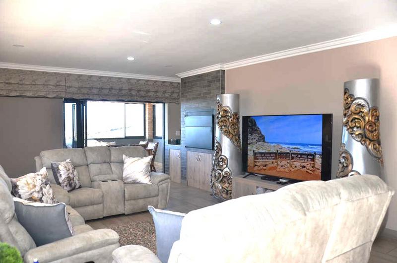 5 Bedroom Property for Sale in Island View Western Cape